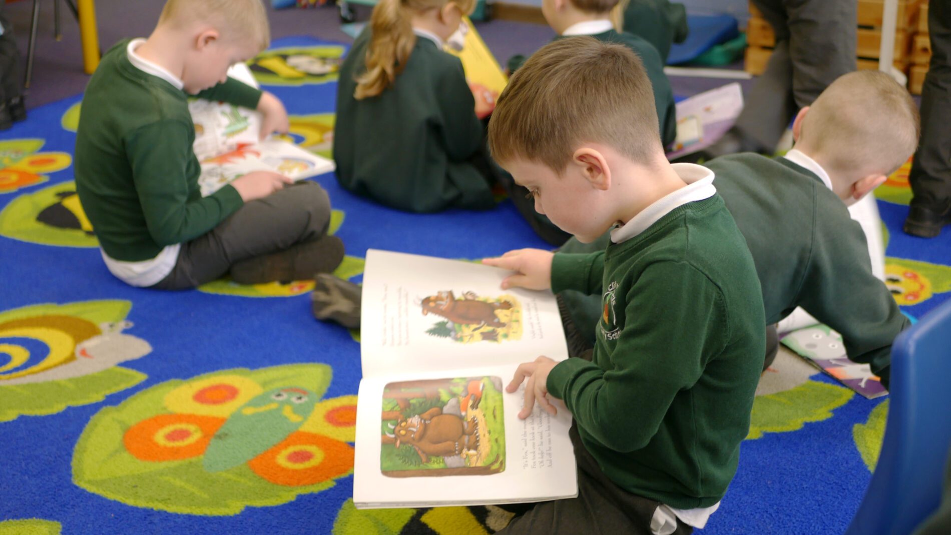 pupils reading in class at cliffe woods primary school