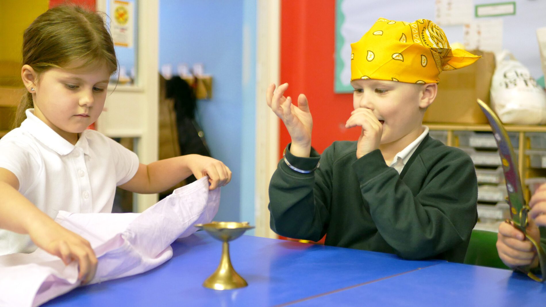 pupils learning about sikhism at cliffe woods primary school